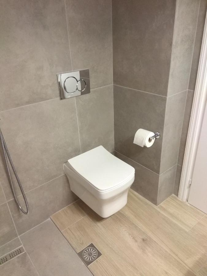 Ariadni Rooms & Apartments Ermoupoli Dış mekan fotoğraf